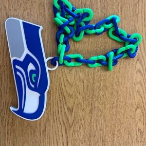 Seattle Seahawks Chain Necklace with Logo Pendant